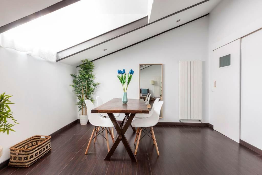 מדריד Modern Top Floor Loft At Malasana'S Heart מראה חיצוני תמונה